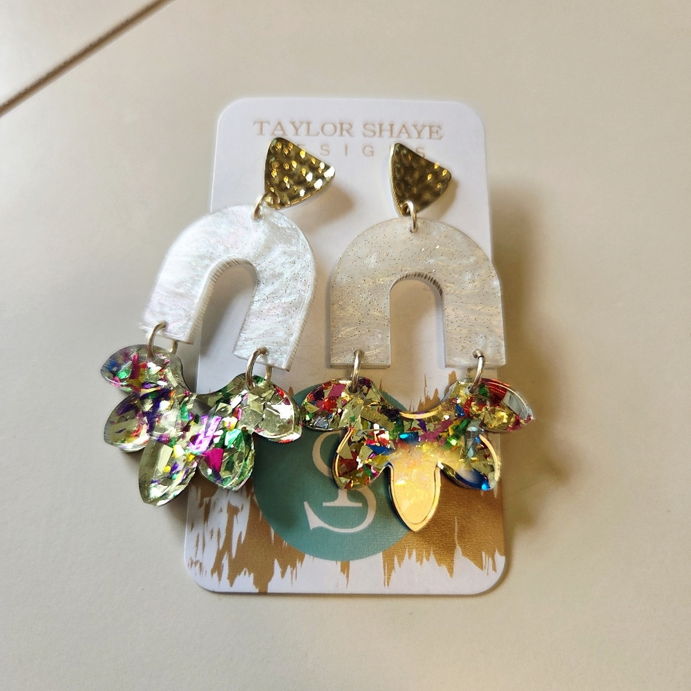 New Taylor Shaye Multicolor Statement Earrings